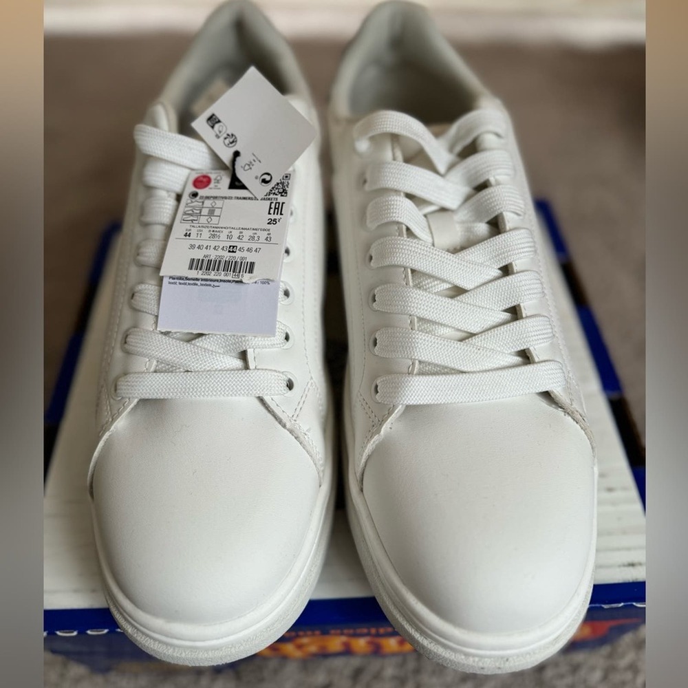 ZARA MENS CHUNKY SOLE SNEAKERS
Size 11 or 44. Brand new with tags. - Picture 5 of 8